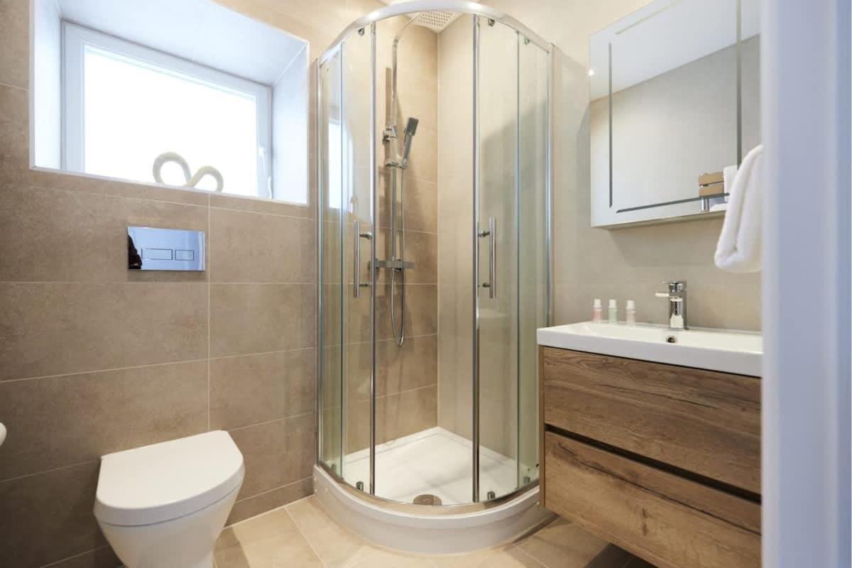 Apartment The Wembley Park Sanctuary - Stunning 2bdr Flat With Balcony *