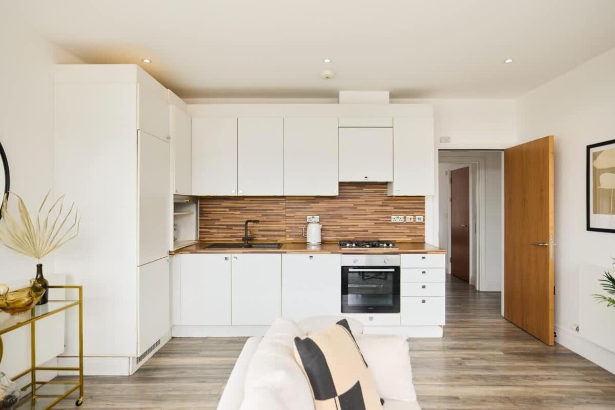 The Harlesden Wonder - Captivating 3bdr Flat Apartment *