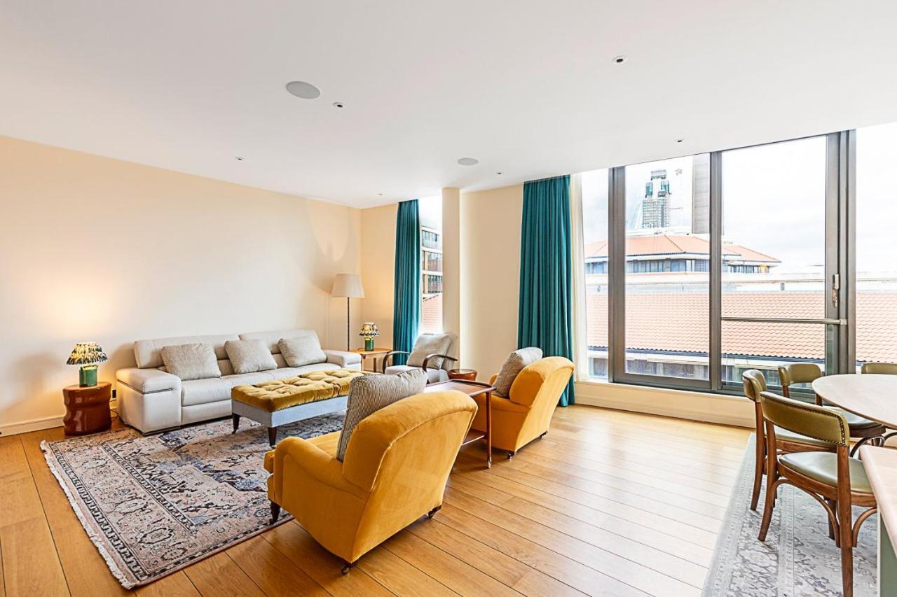 Luxury Penthouse Overlooking The Thames * London