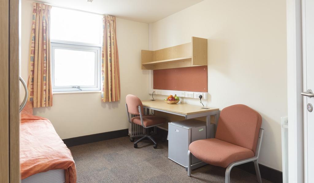 Hostel Davies Court *