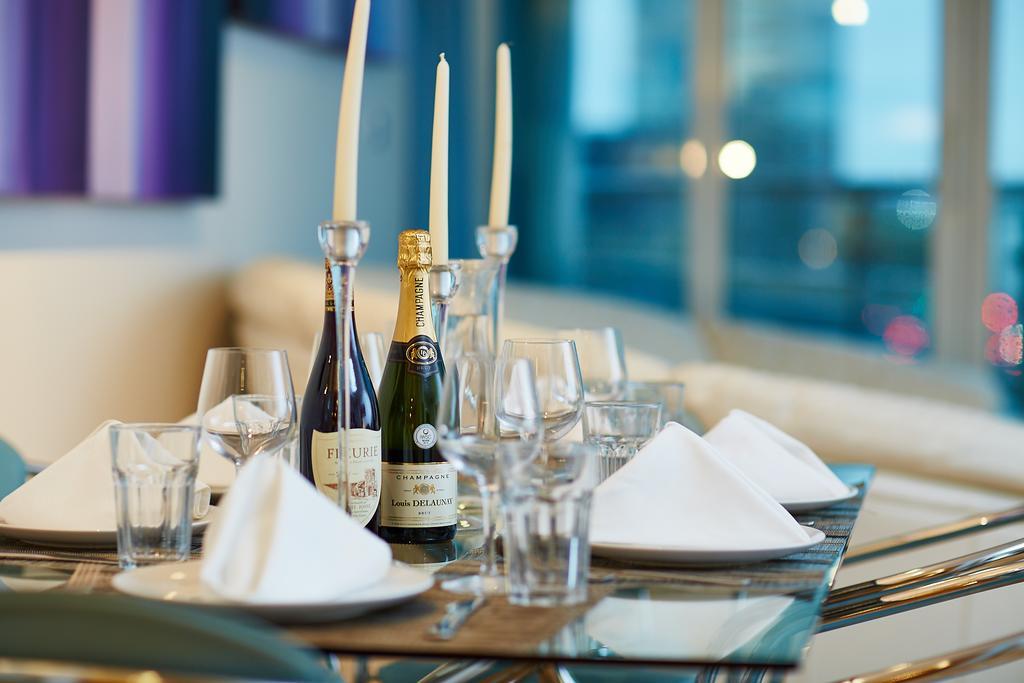 Second Nest Thames View Apartment London