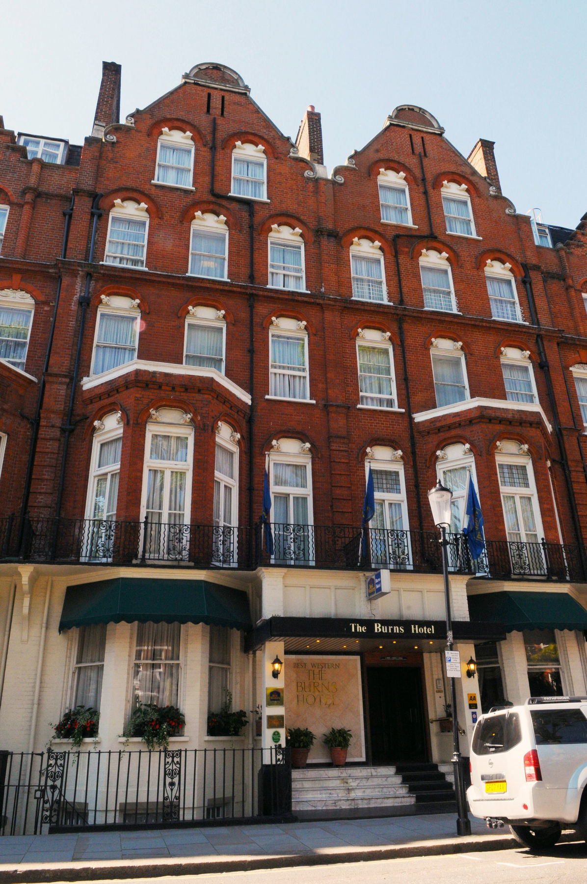 Western Burns Kensington Londres
