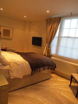 Edgware Road Apartment