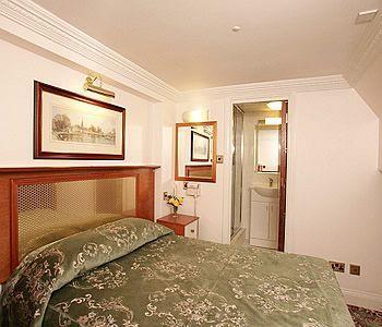 Aspen Hotel 3*