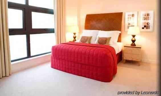 Marlin Bridge - Empire Square Apartahotel Londres