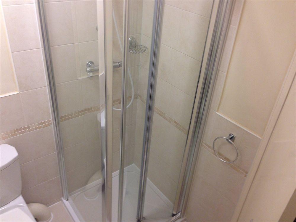 Leigh House 3* London