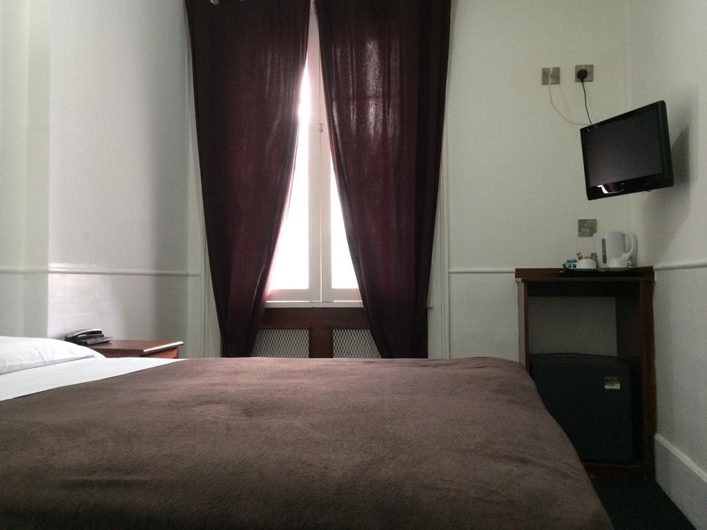 Continental Hotel London