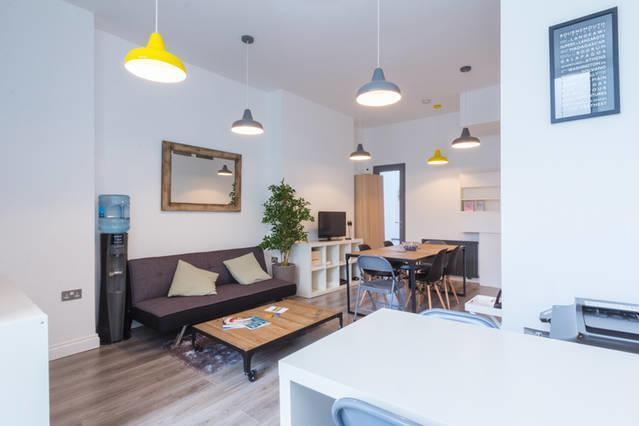 Generous Apartments Apartment London