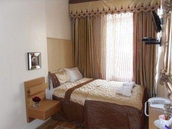 Hotel Abc Hyde Park 3*