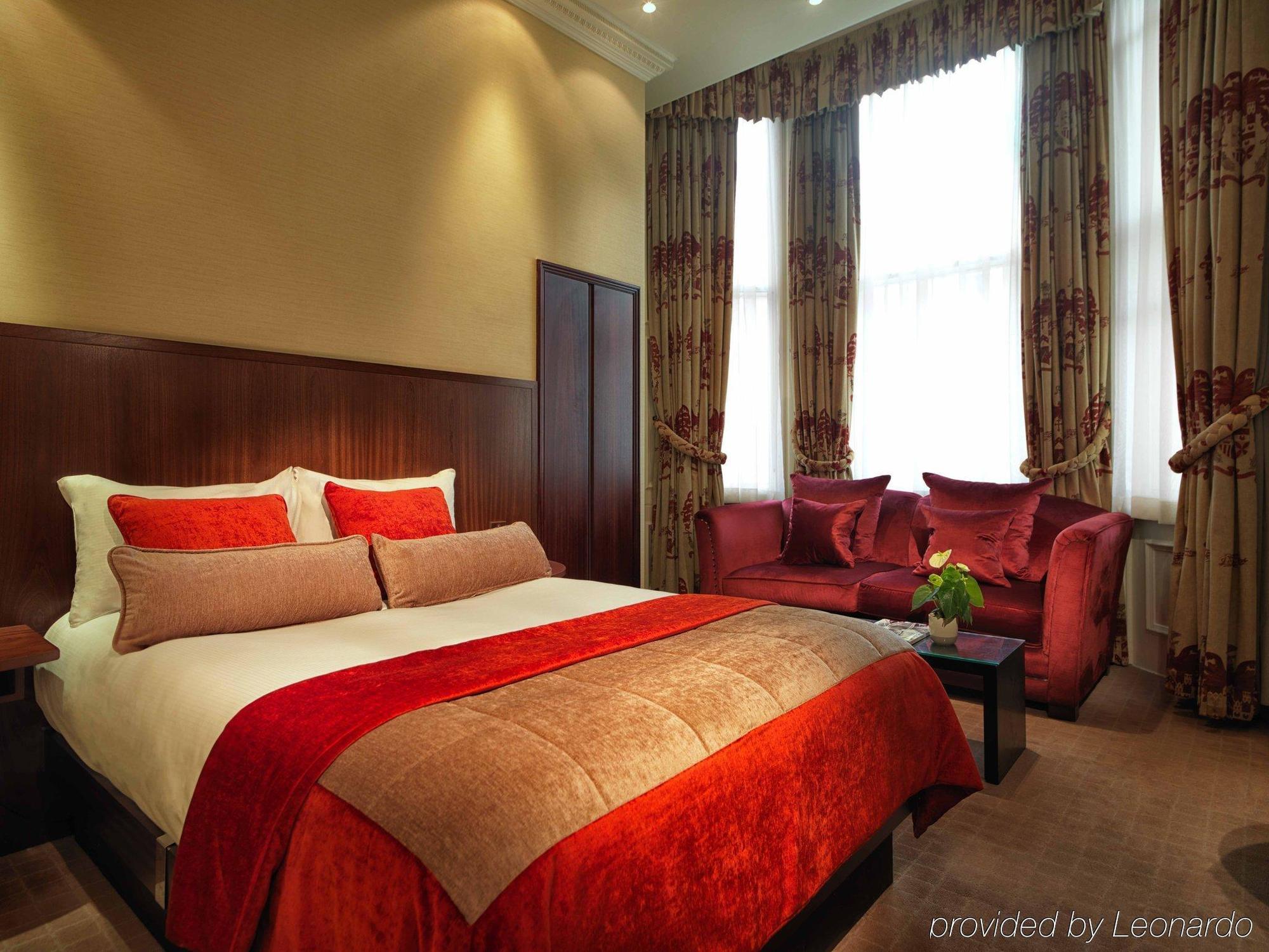 Radisson Blu Hotel, South Kensington - Formerly Vanderbilt Hotel 4*