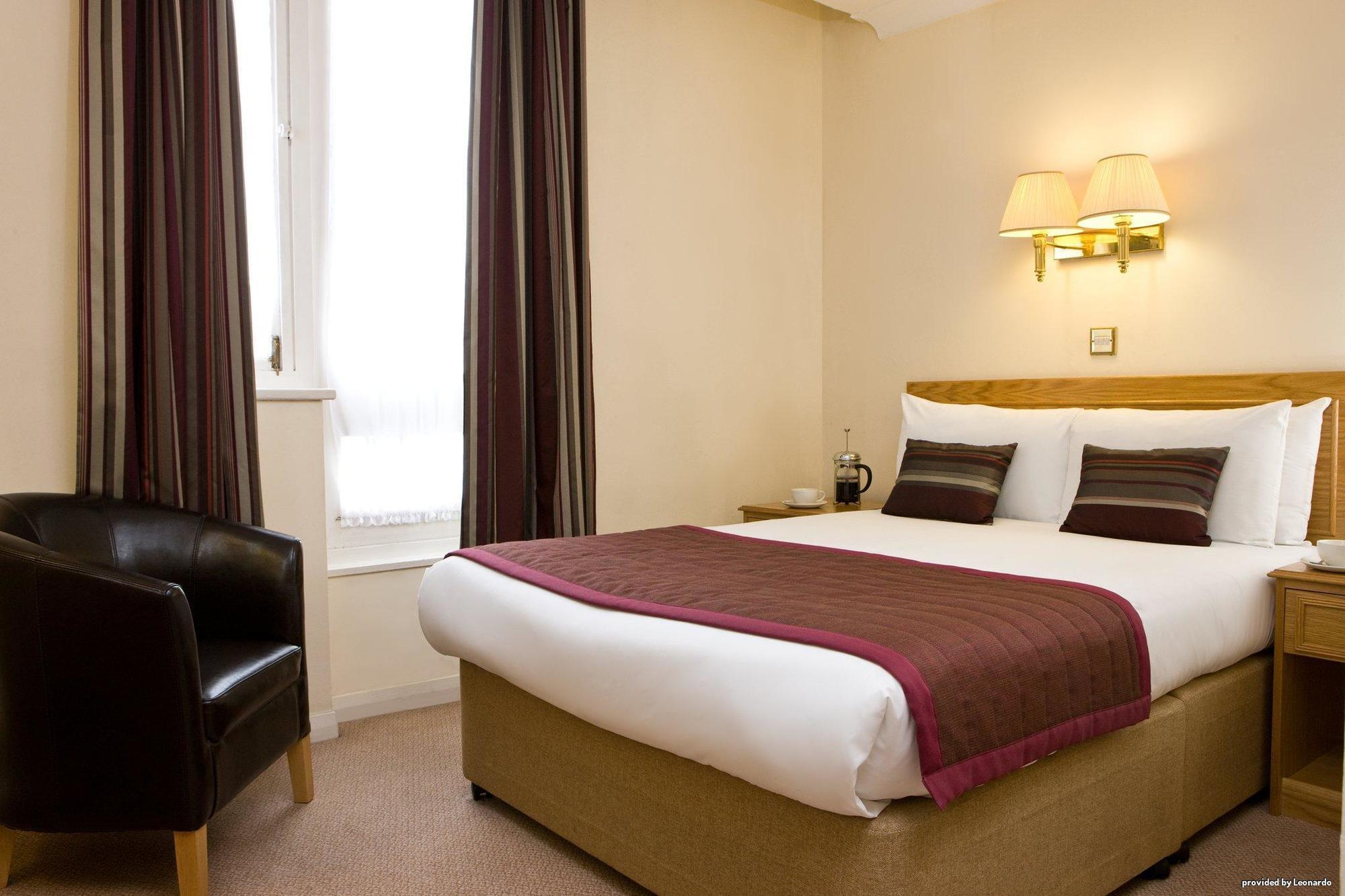 Western Burns Kensington Hotel 3*