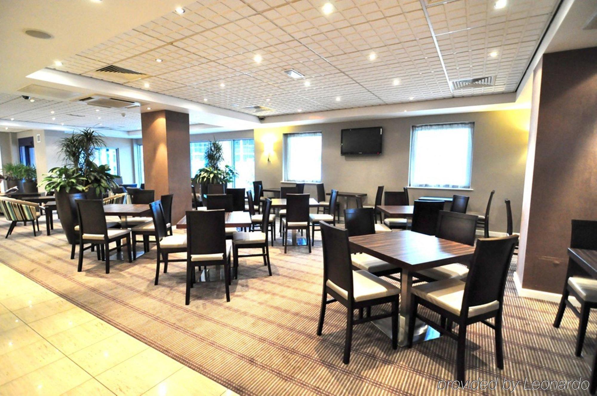 Express Park Royal By Ihg Hotel
