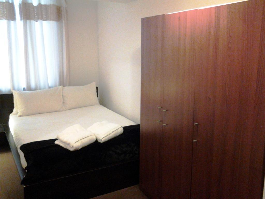 Widegate Hostal *