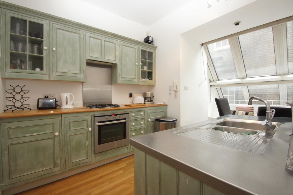 Magical & Charming 8 Covent Garden Townhouse London