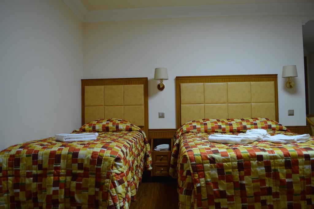 Leigham Court 2* London