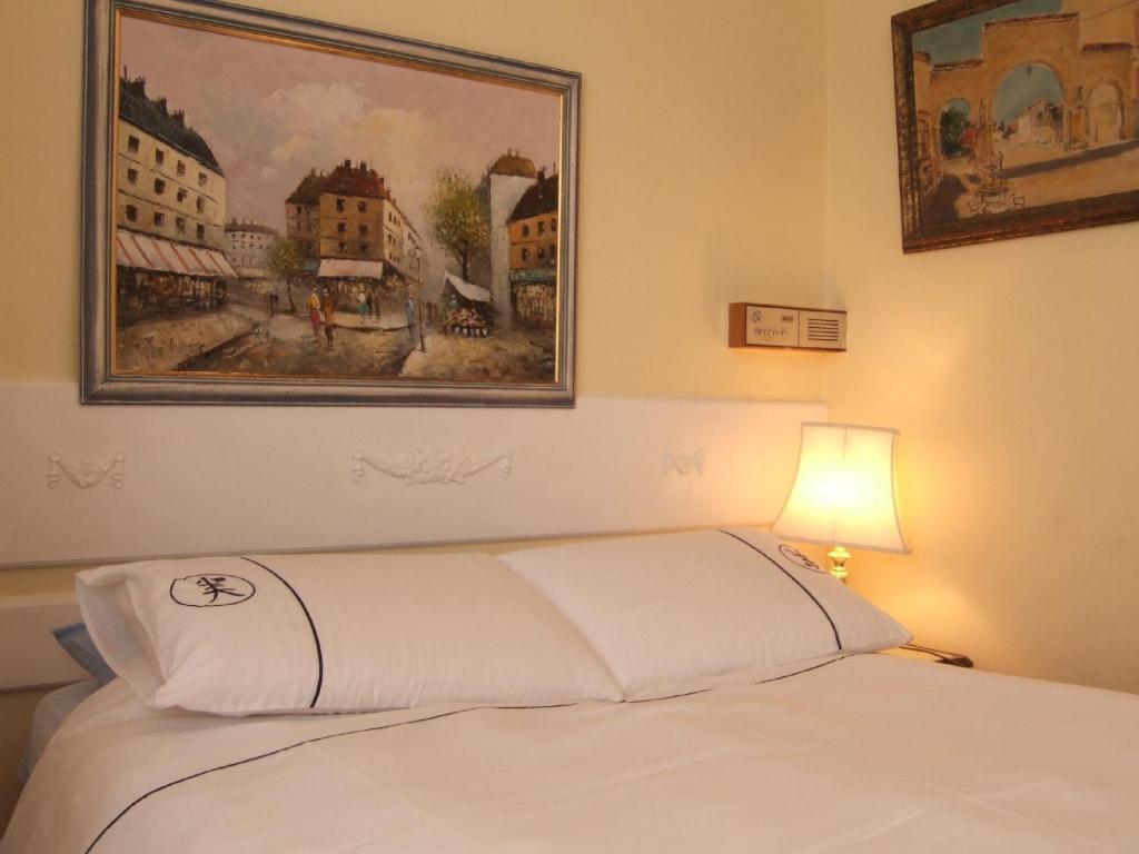 Hotel Brook 3*