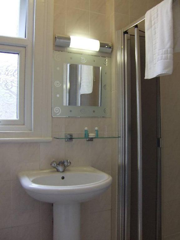 Hotel Brook 3*