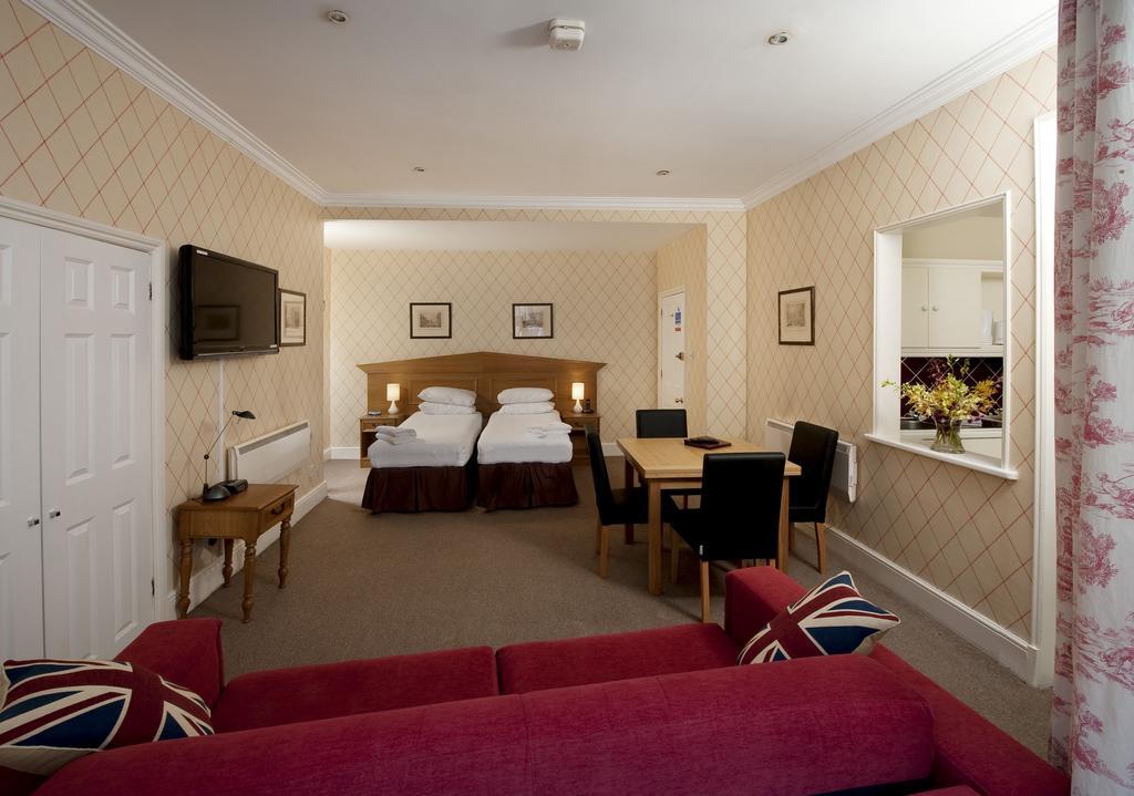Hotel Astons 3*