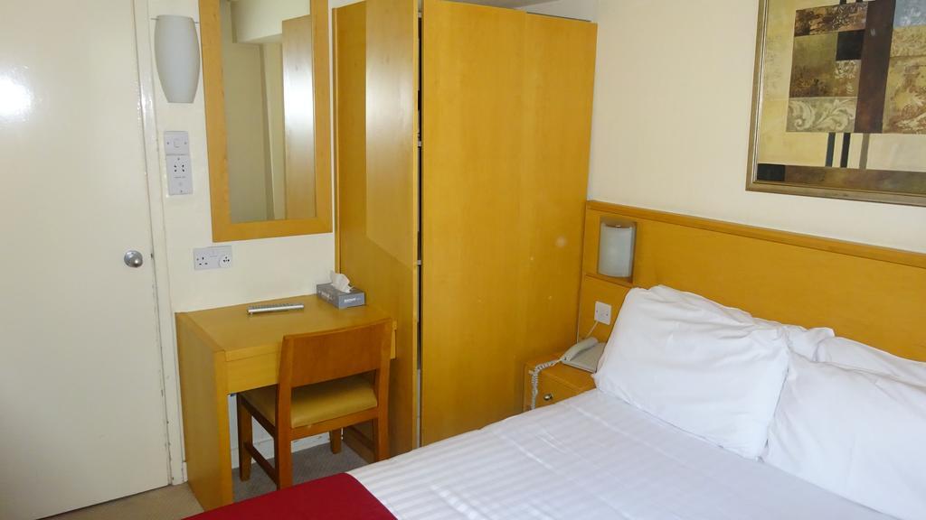 Hotel Americana London