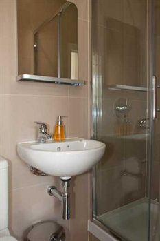 Gasthof Clapham 4*