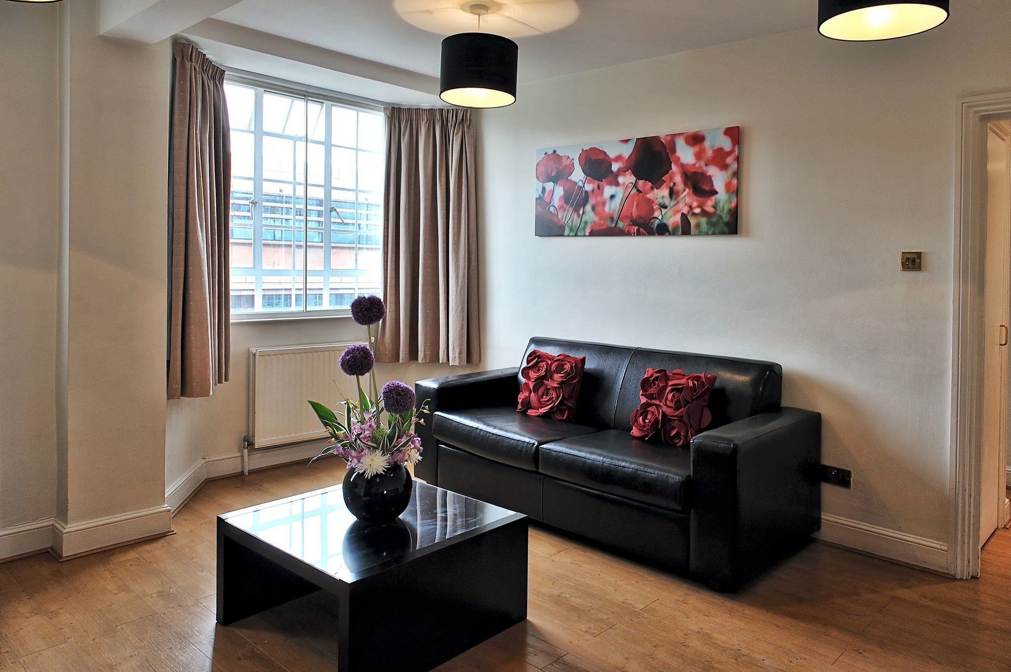 Apartment The Chelsea Cloisters Serviced