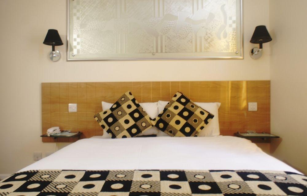 Westpoint 3* London