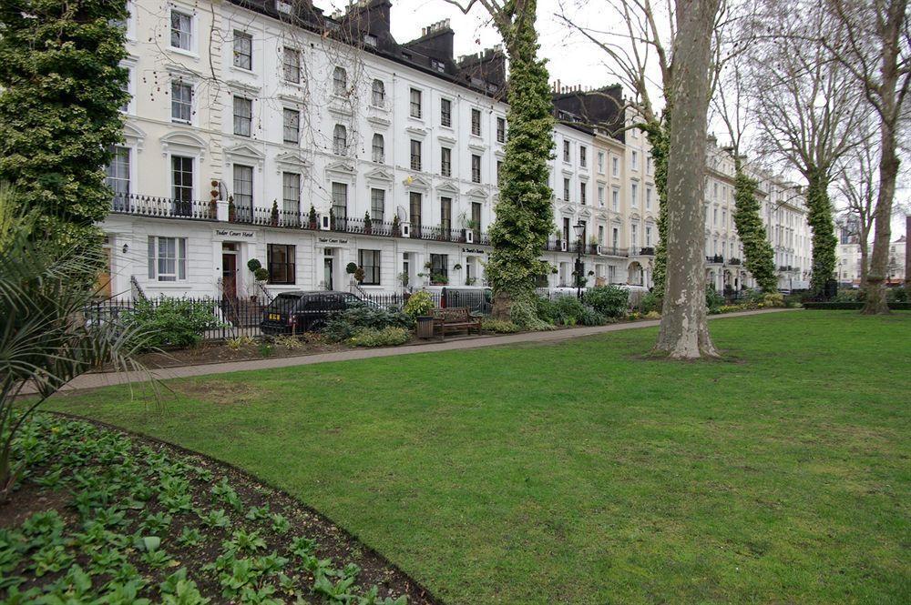 Tudor Court 3*