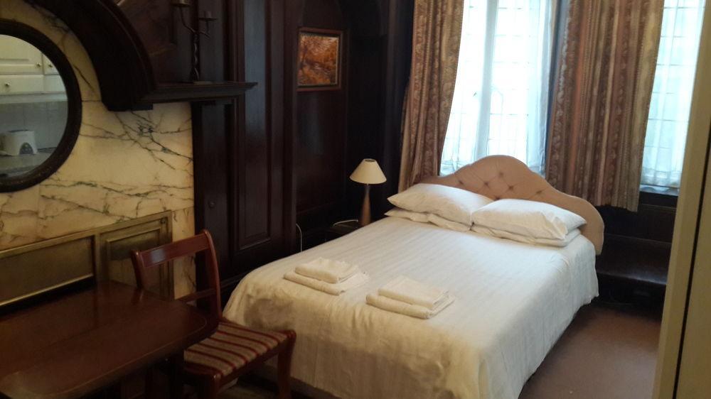 Kensingtoncourt 3* Londen