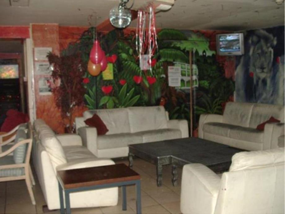 Kensal Backpackers Hostal