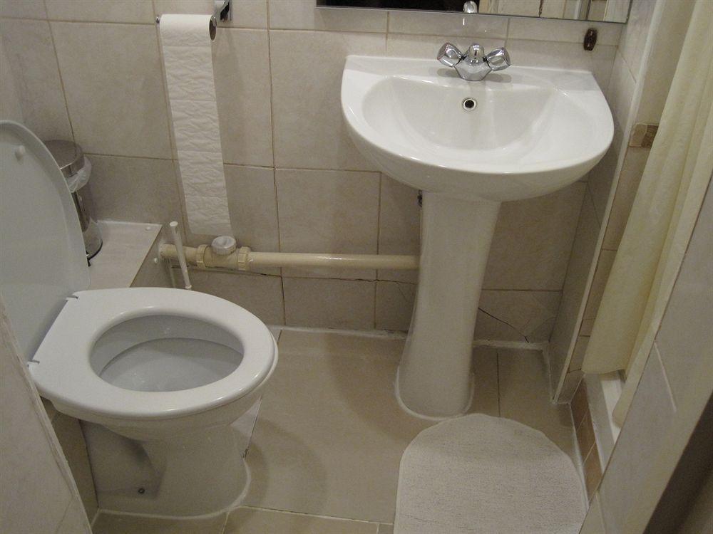 Leigh House 3* London