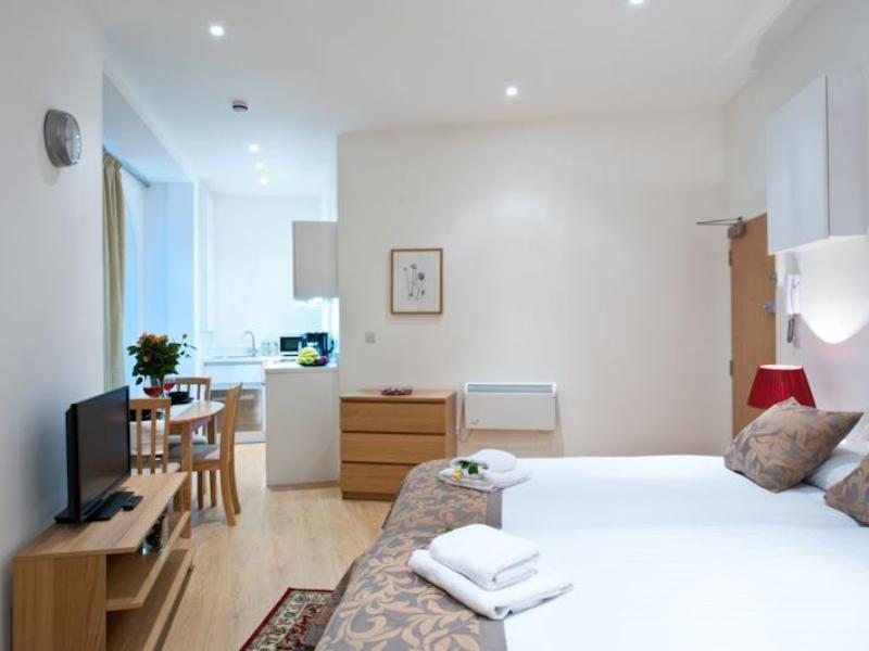 My Piccadilly Circus Apartment *