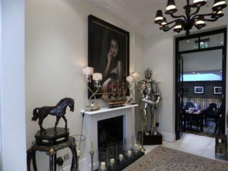 Hotel Belgravia Cs London