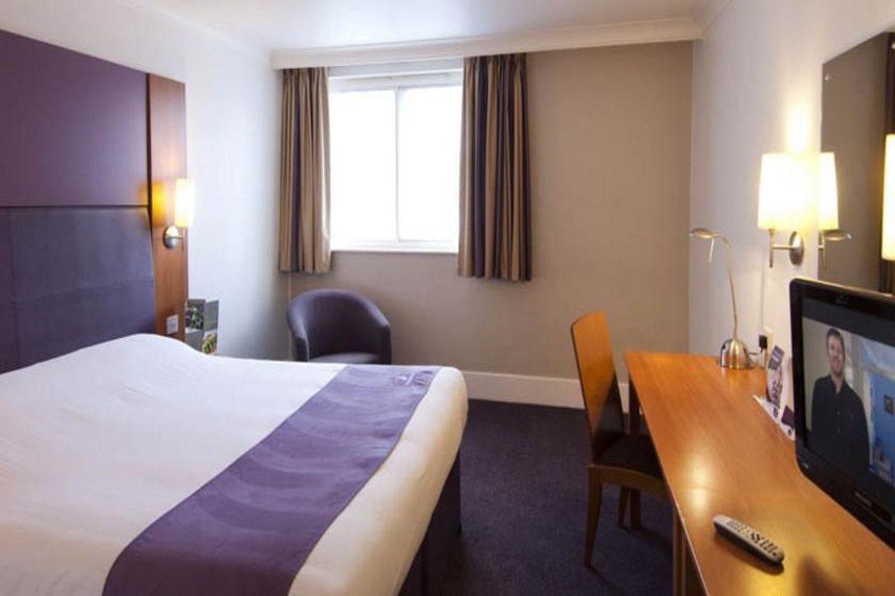 Premier Victoria London