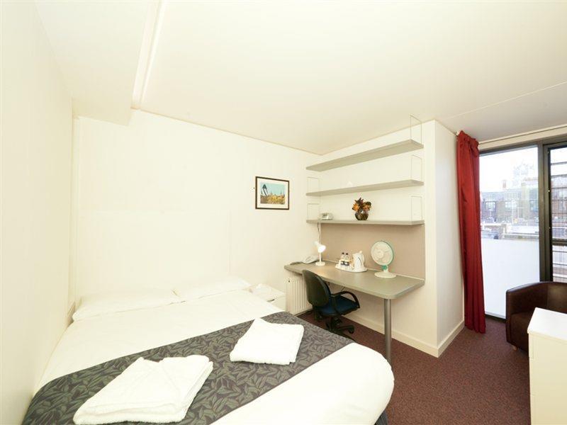 Apartment Princes Gardens London