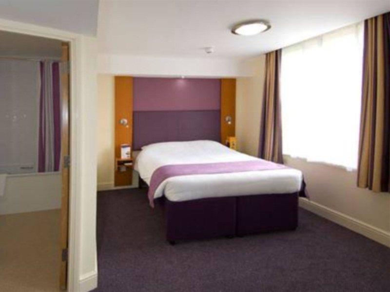 Premier Hanger Lane London
