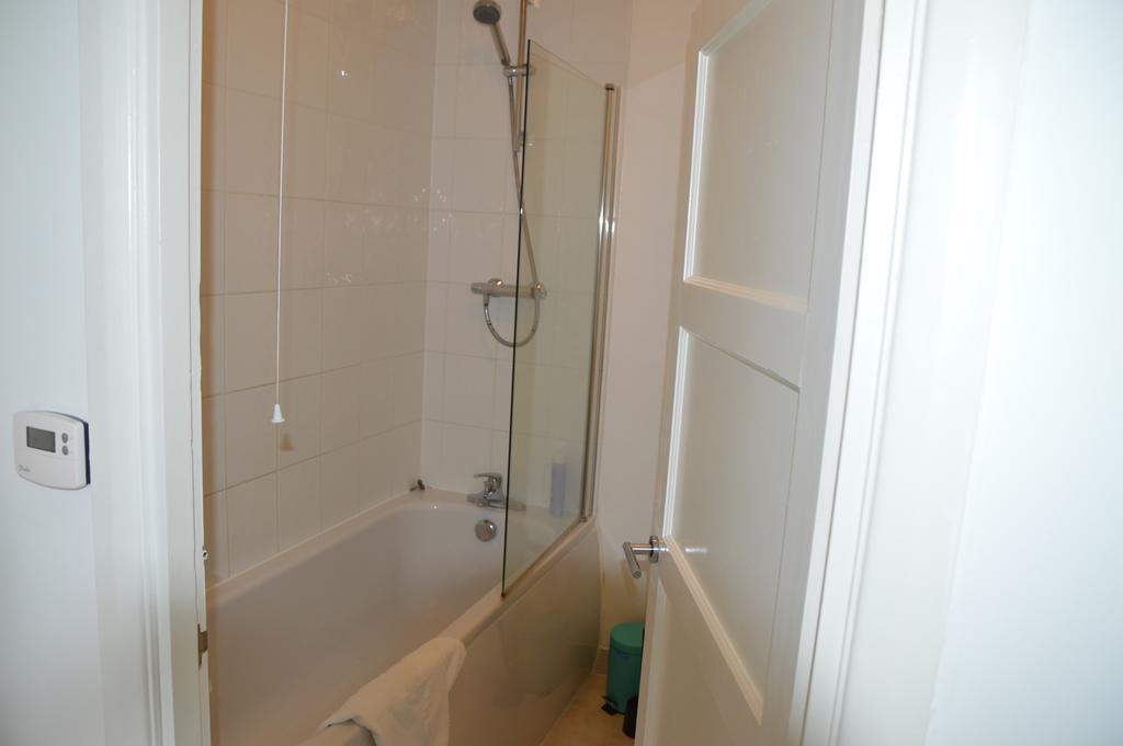 Camden Town Apartment *