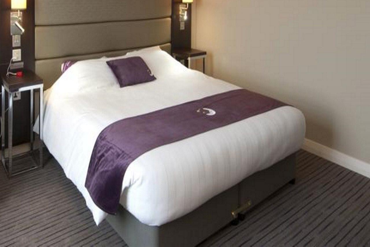 Premier Southwark Hotel 3*
