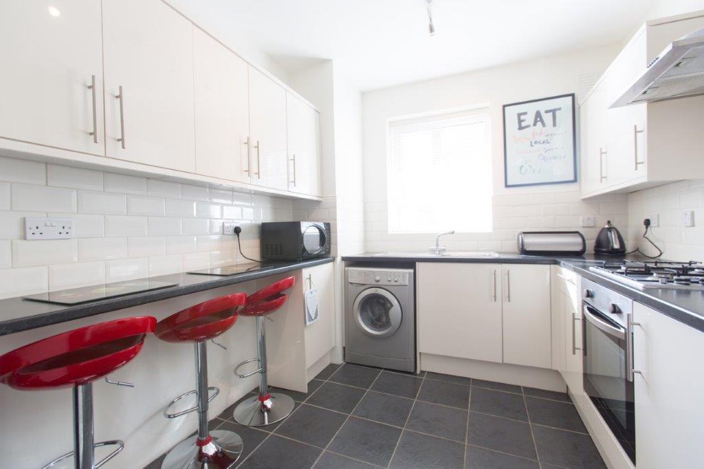 Central City 3 Minutes To Tower Of London Trendy Shoreditch Recently Refurbished 3 Bedrooms Sleeps 8 *