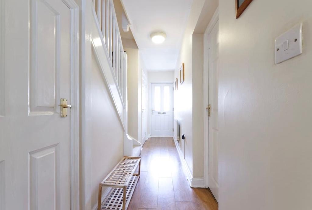 Lynbrook Grove 5*