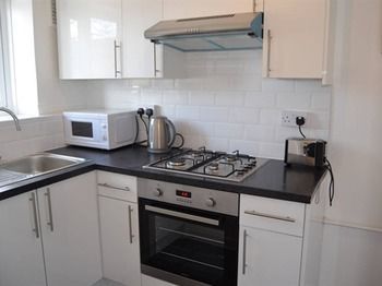 Kensington And Olympia Short Lets London