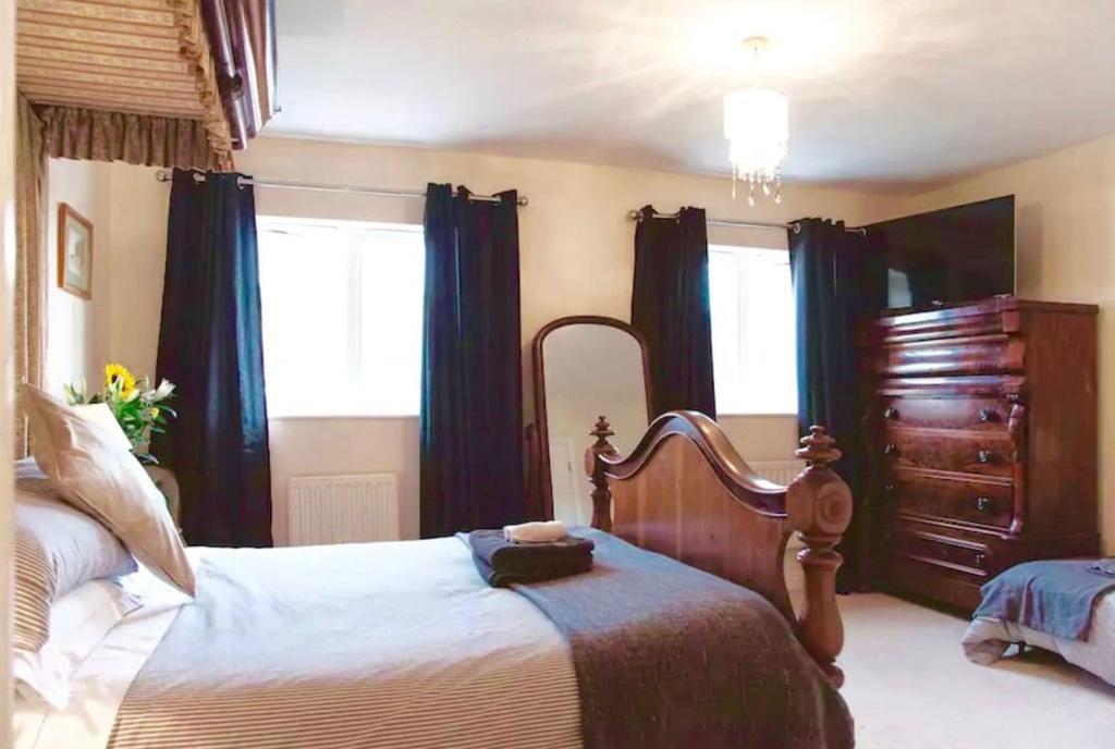 Lynbrook Grove 5*
