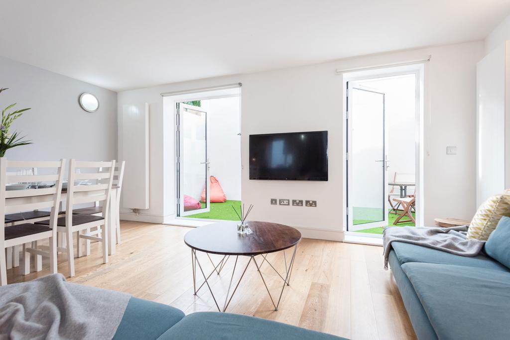 Creed 3 Bed Bridge House Vakantiehuis *