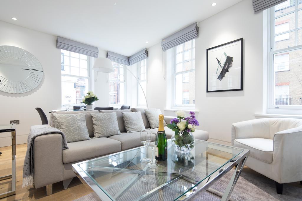 Stunning And Bright - Romilly Street Londres