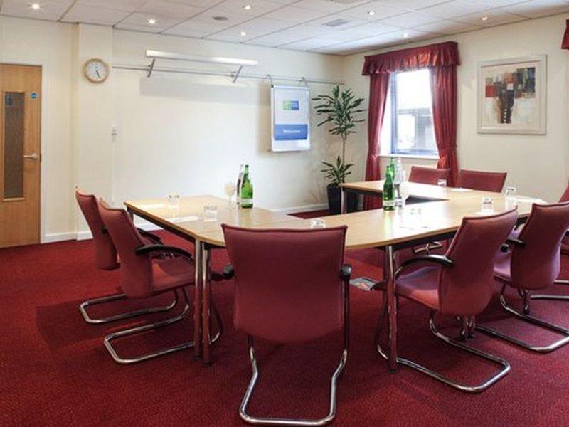 Express Park Royal By Ihg London