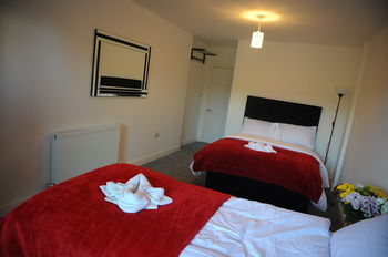 Canary Heights Aparthotel London