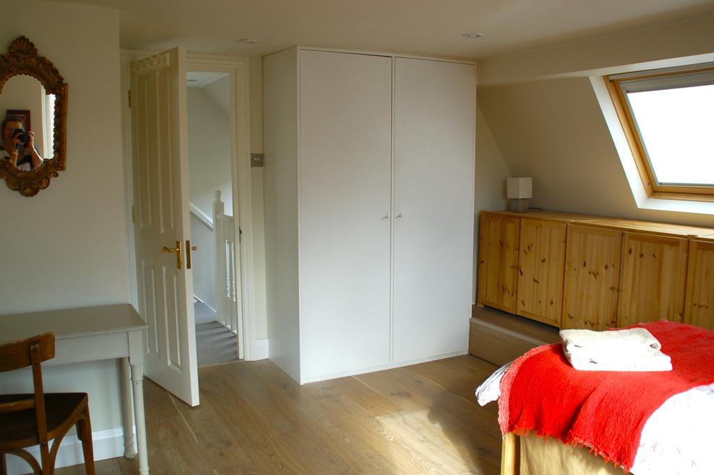 Brookview Guest house 3*