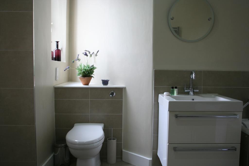 Light And Airy Tooting Bec Holiday home