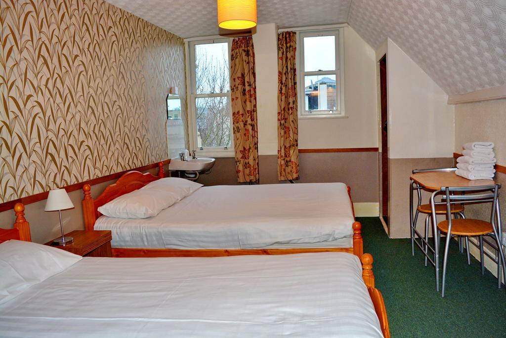 Visitors Aparthotel