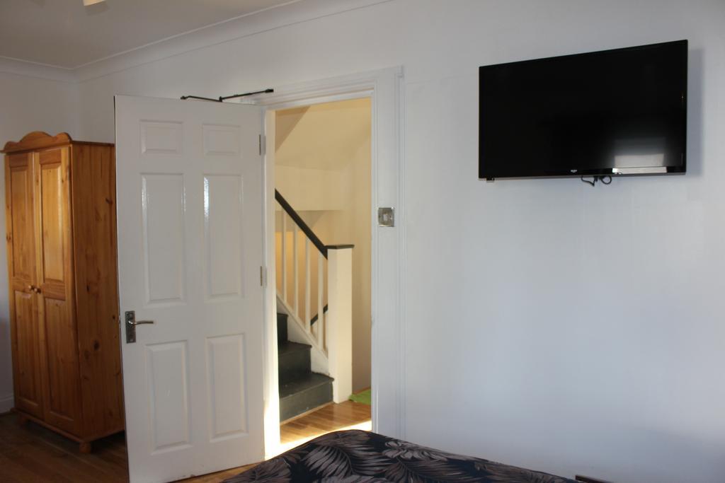3 Portland Villas Guest house *