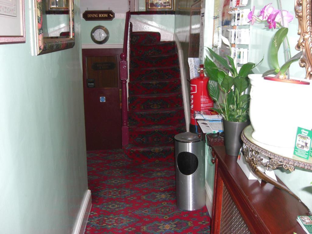 Albany Bed & Breakfast London